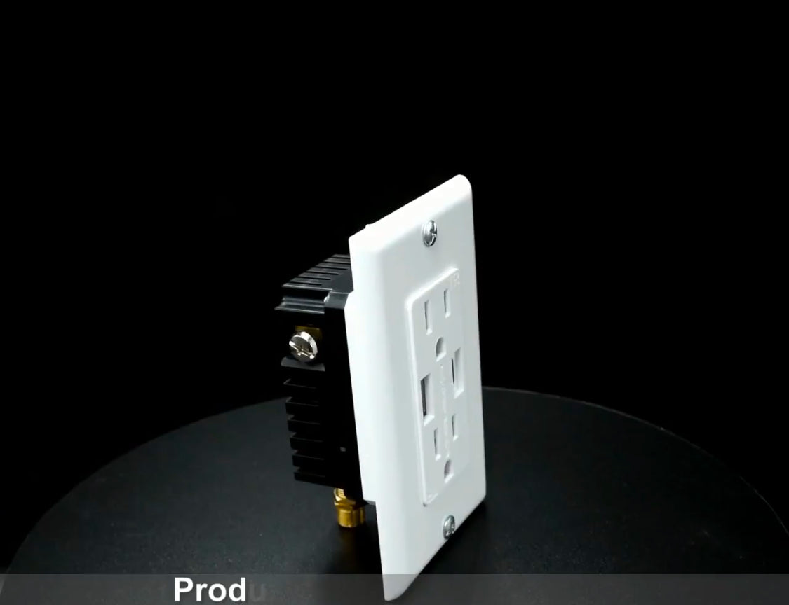 15 amp receptacle outlet with 4amp usb port.